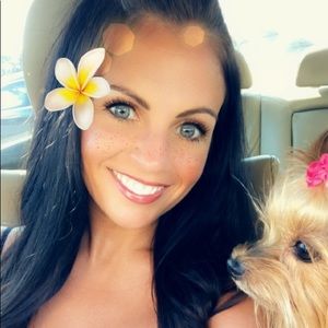 Meet your Posher, Jennifer